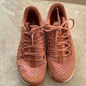 Nike Metcon 5 mens size 7 womens size 8.5